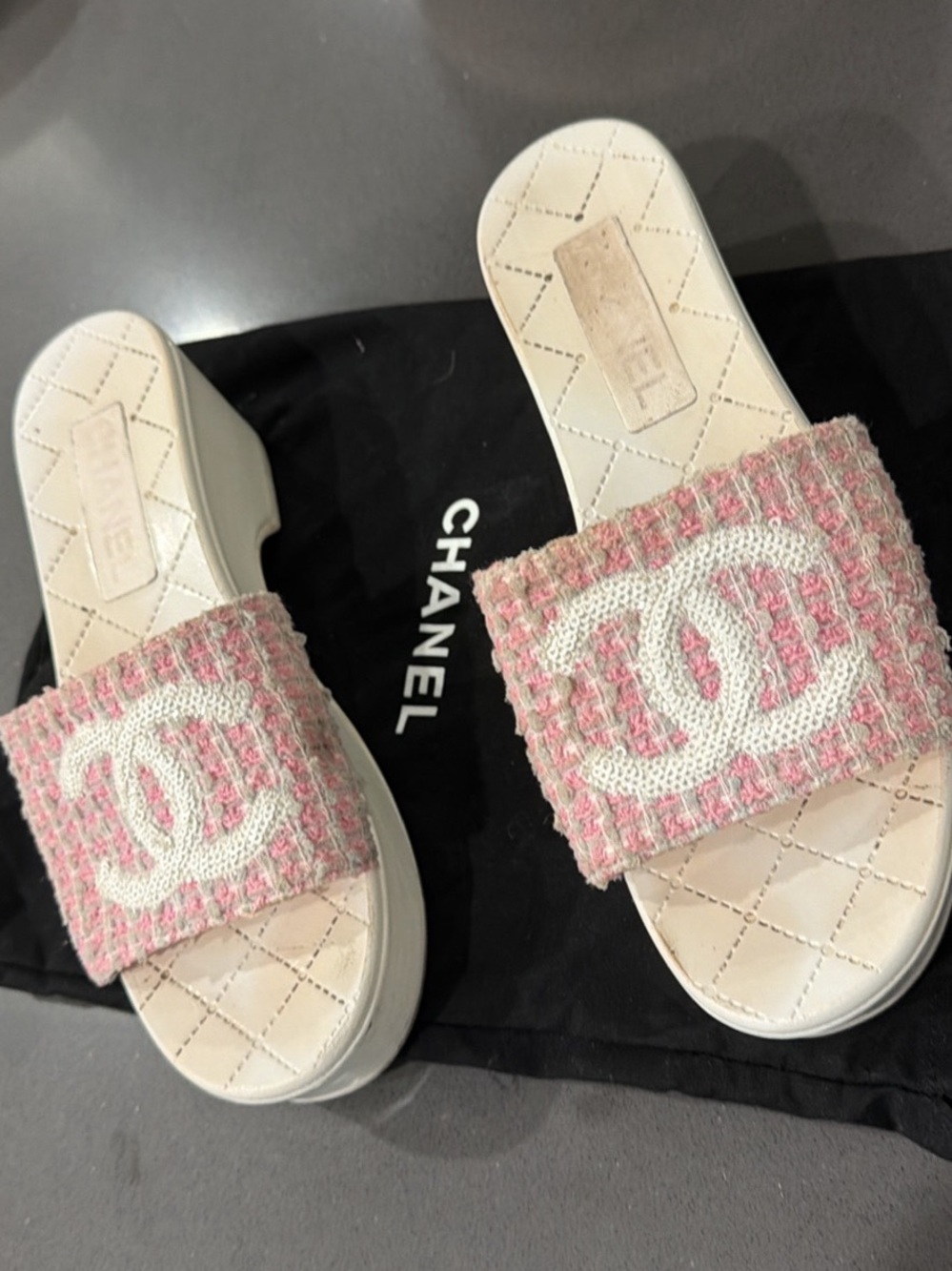 CHANEL Cream Platform Slide Sandals with Pink Tweed Straps - Picture 1 of 3